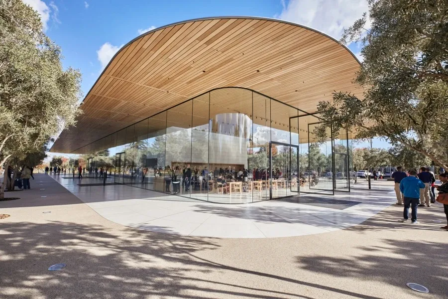 Apple Park Visitor Center Opens to the Public