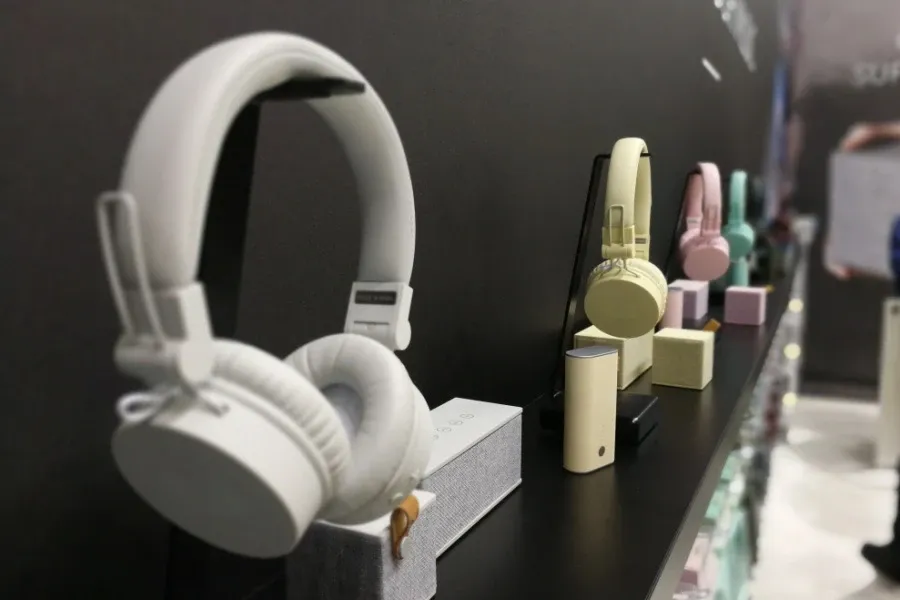 Apple Is Said to Turn Up Audio Ambition With High-End Headphones