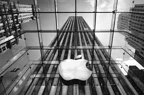 Apple Holiday Forecast Disappoints Investors