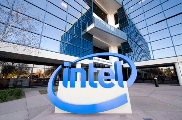 Intel reports record quarterly revenue of $15.8 billion with operating profit of $4.5 billion