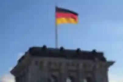 EC Approves €660 Million German State Aid for Chip Investment