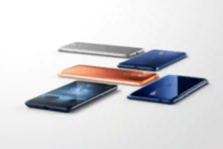 Nokia-Maker Mixes With Apple, Samsung in New Smartphone Launch