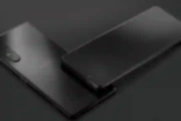 Sony Unveils its First 5G Devices