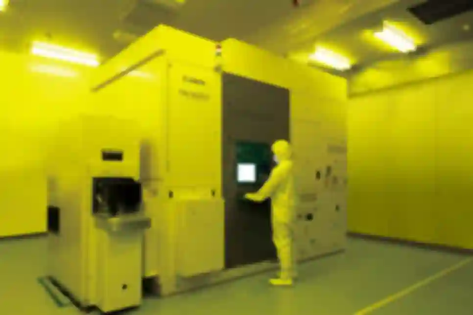 Canon Ships Its First New Chipmaking Machine