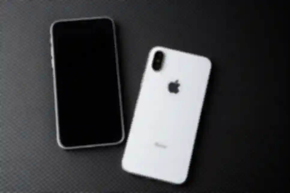 AMS's Outlook Spurs Fears of Weak iPhone X Demand