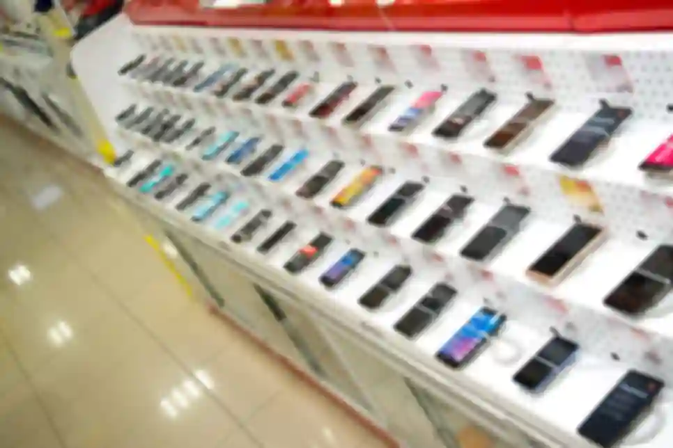 Smartphone Shipments Slump to Lowest Q2 Level in 13 Years