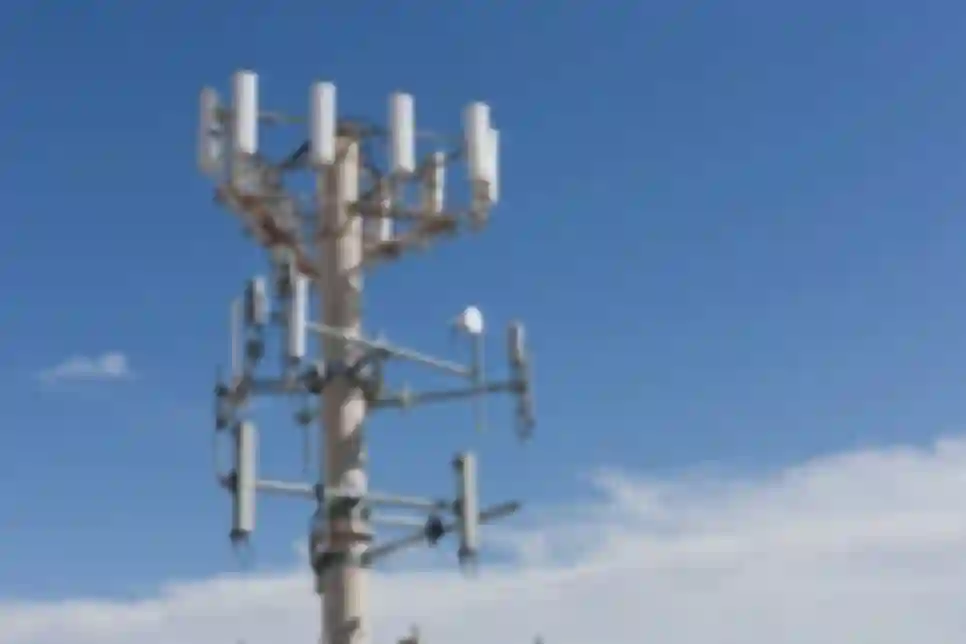 Vodafone Trials First Self-Powering Mast in the UK