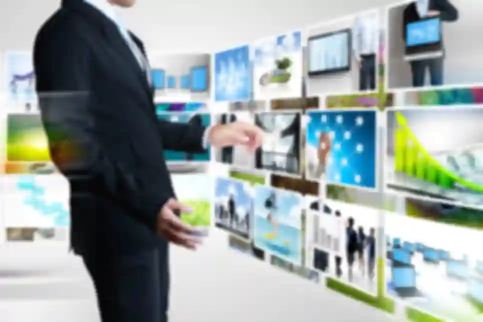 Internet Advertising Rises Above $100 Billion