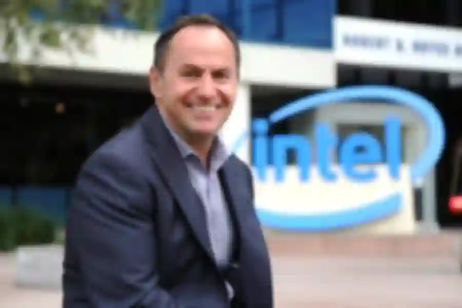 Intel Names Robert Swan CEO