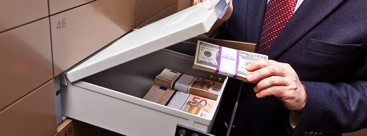 UK Fines Apple Over Breach of Sanctions Against Russia