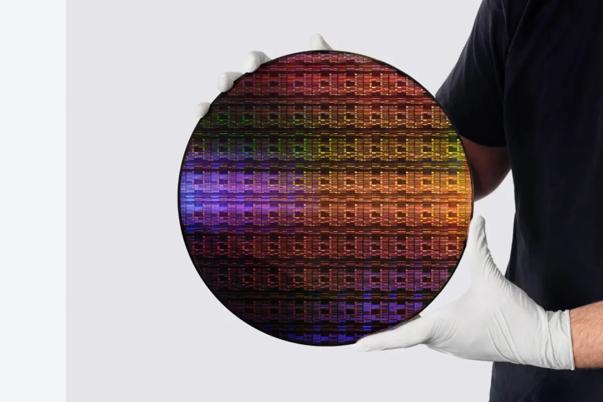 IBM and Siemens Collaborate to Advance Nanostack Architecture