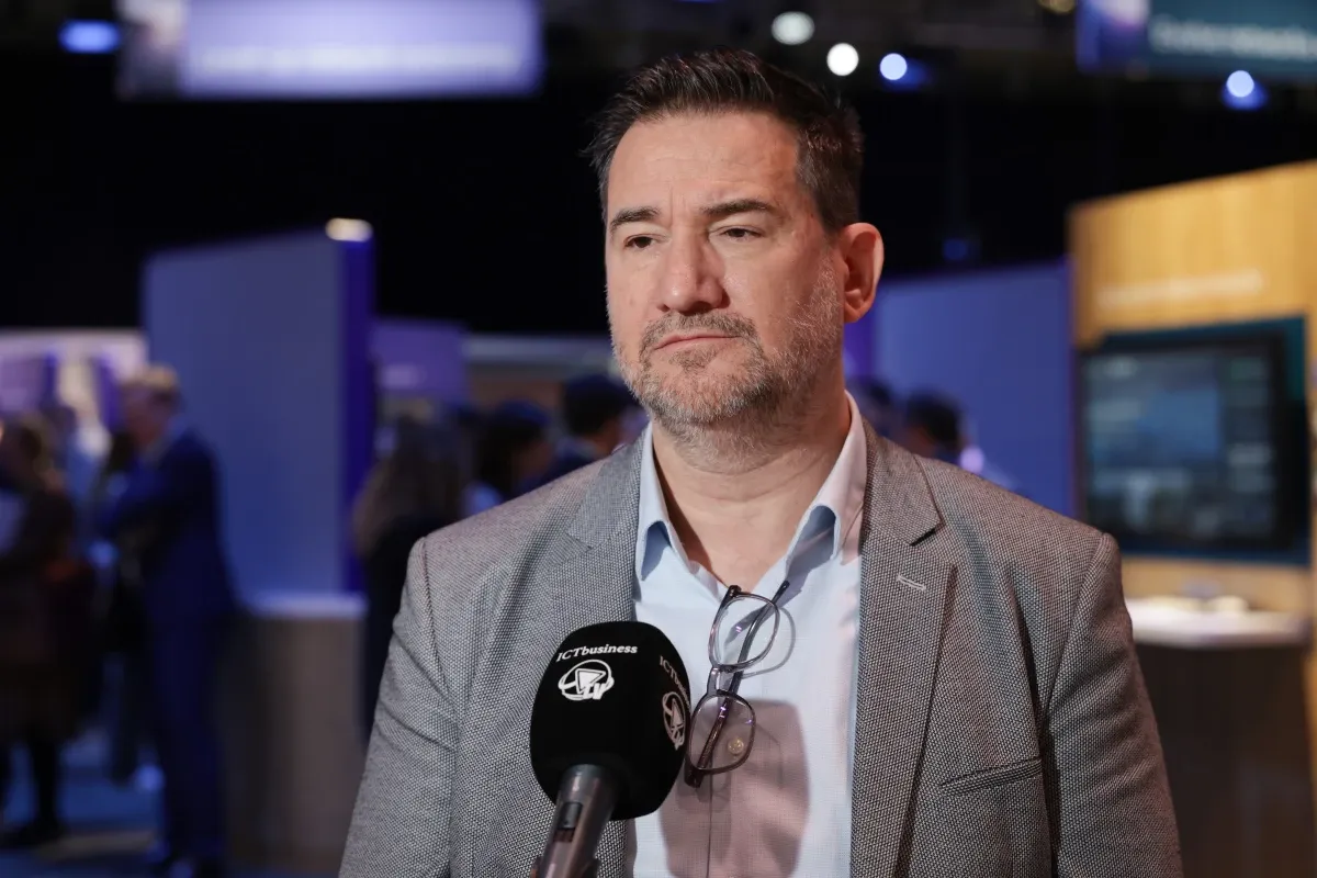 Mobile Networks Enter a New Phase: From Connectivity to Industry, Security, and 5G Standalone Services