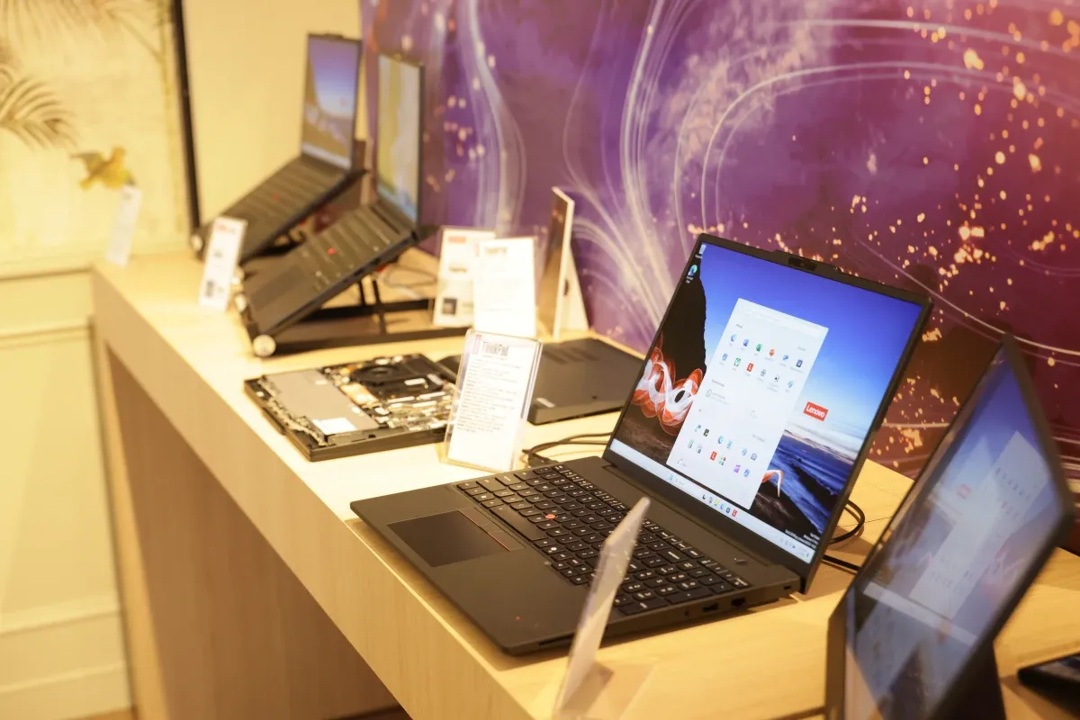 Lenovo Uses a Modular ThinkBook Concept to Reimagine the Laptop