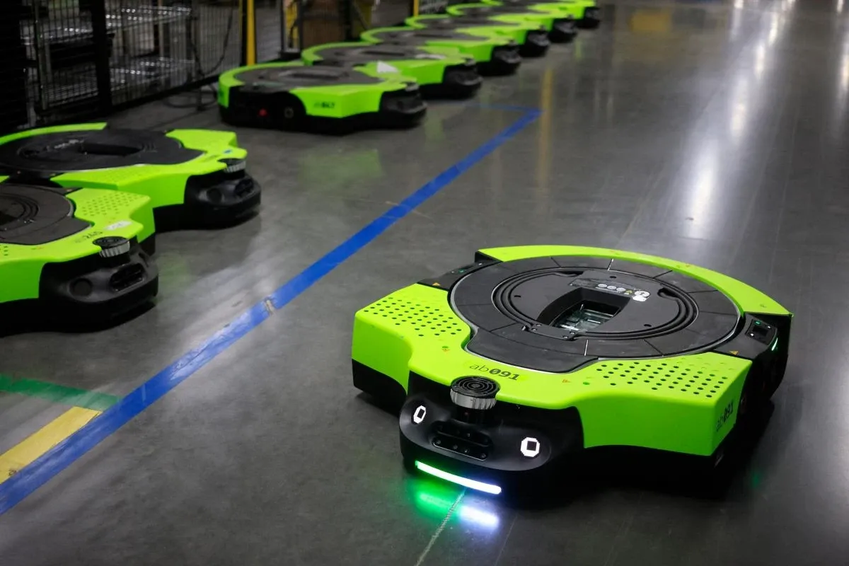 Amazon Plans to Invest €10 Billion into European Robotics