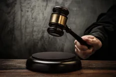 Judge Sides with AT&T Against T-Mobile