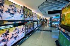 Large Area Display Shipments to Grow 2.6 Percent in 2025