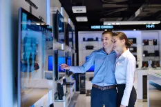 TCL, Hisense Threaten Samsung’s Leadership in Premium TV Market