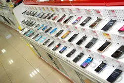 Flexible AMOLED Displays Power 57 Percent of Smartphone Shipments