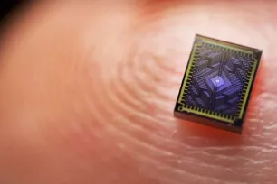 Intel Makes New Quantum Chip Available for Research