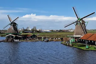 Netherlands Pressures Meta to Change Algorithms