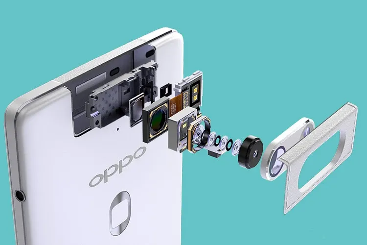Smartphones Now Shipping with Fewer Cameras