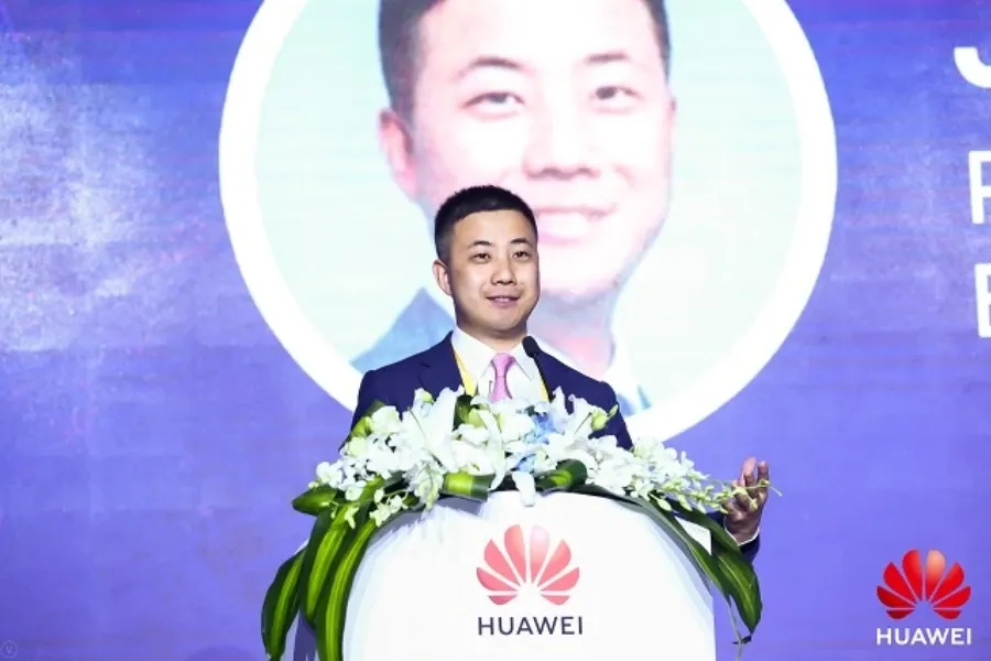Huawei and Partners Unveil AI Financial Solutions