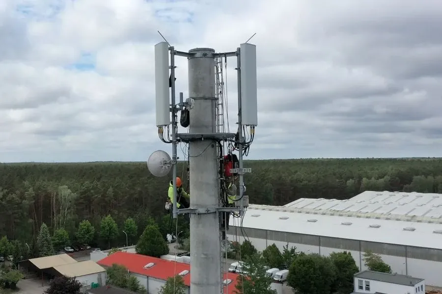 DT Uses 700 MHz Frequency for 5G for the First Time