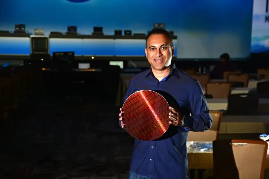 Intel Unveils New Server Chips