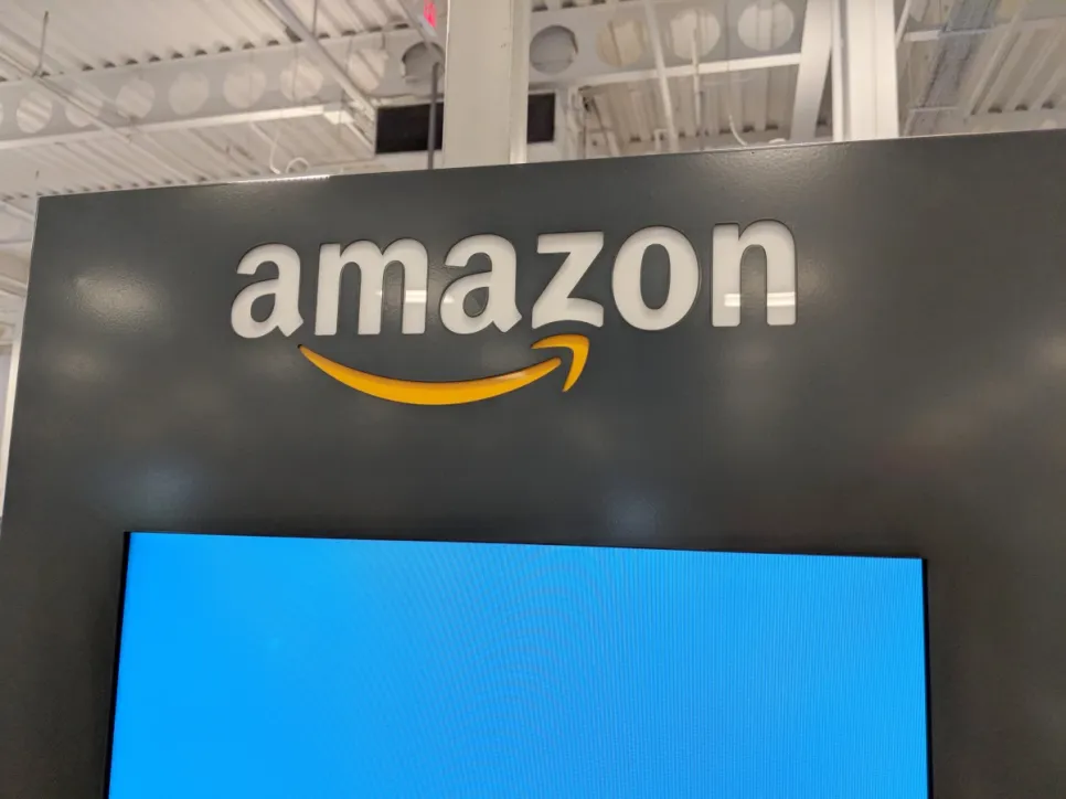 Amazon to Cut 14,000 Corporate Jobs