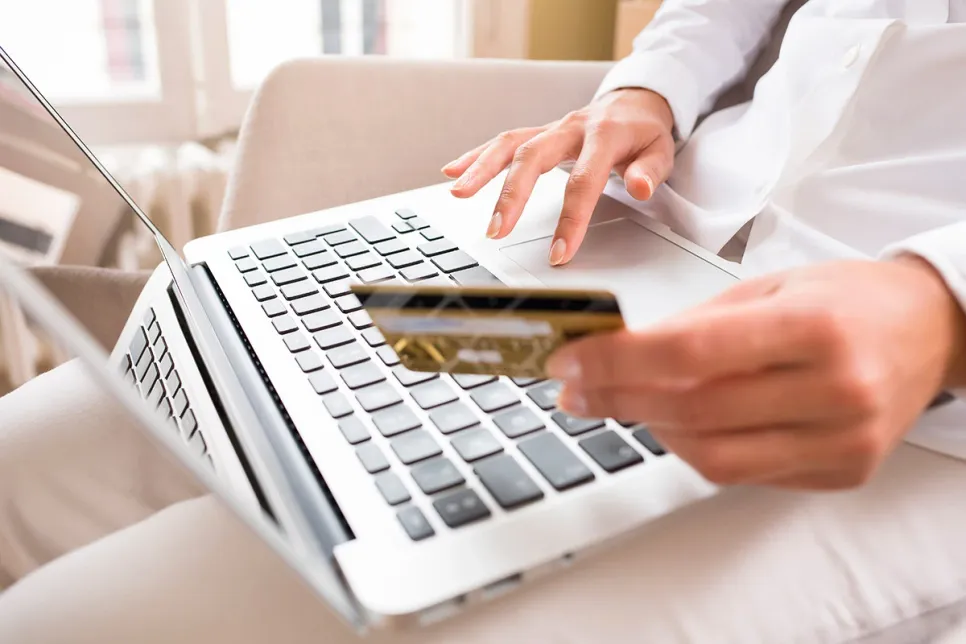 eCommerce in UK Surpassed 25 Percent of Retail Sales During the Holidays