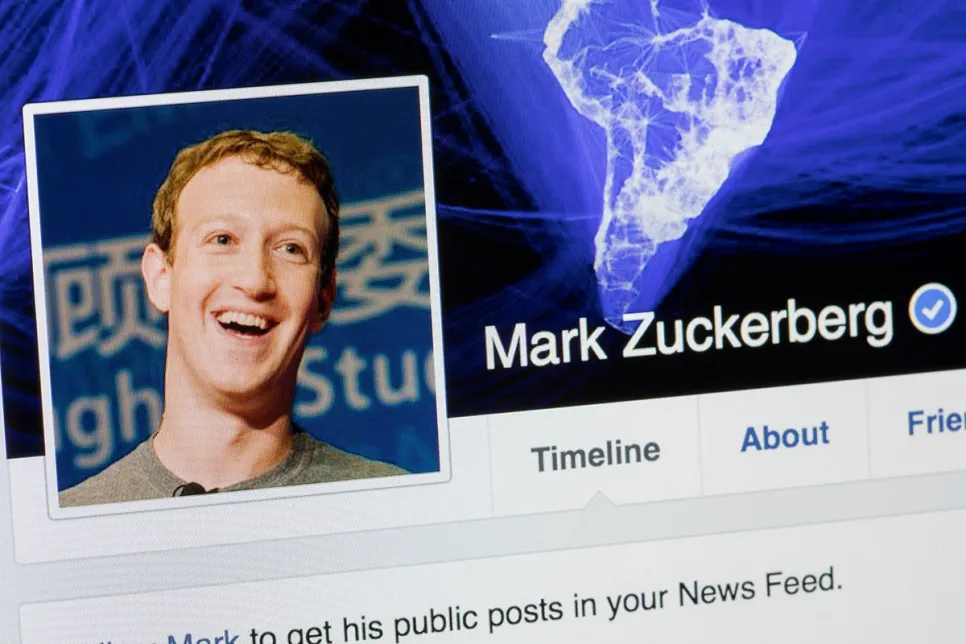 Zuckerberg on Brink of Eclipsing Buffett With Facebook at $200
