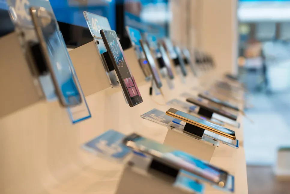 Smartphone Shipments Decline 2.3 Percent in 2Q19