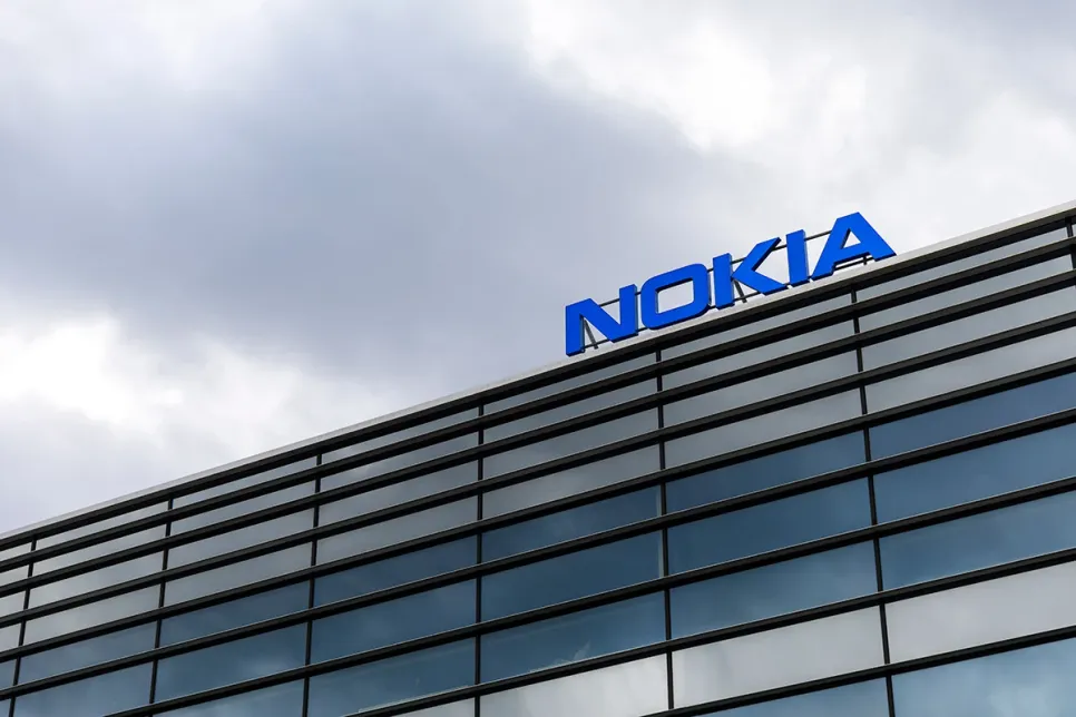 Battle for 5G Networks Pushes Nokia to Loss