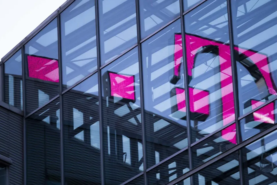Deutsche Telekom Exceeds Annual Guidance for 2022