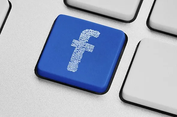 Facebook Apps Hit by Global Outage