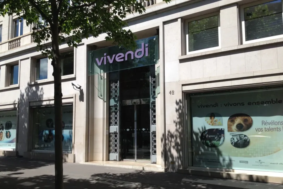 Vivendi Reduces Its Stake in Telecom Italia