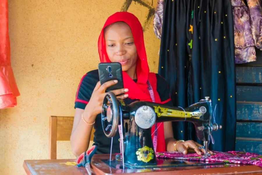 800 Million Women Need to Adopt Mobile Internet by 2030 to Close the Gender Gap