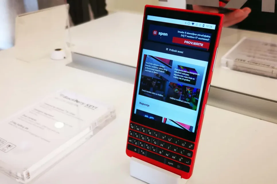 MWC 2019: Blackberry Debuts Key2 Red Edition