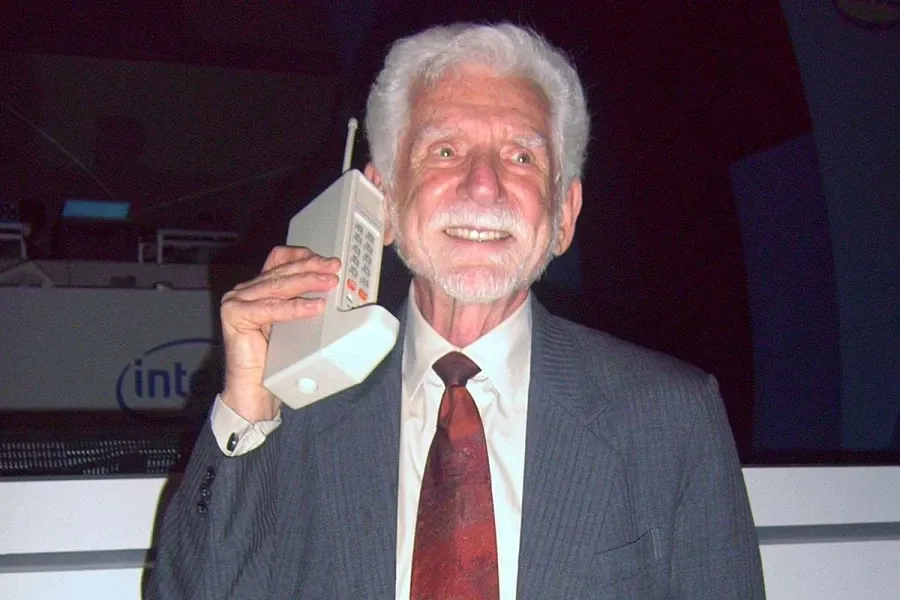 50th Birthday of the First Mobile Phone Call